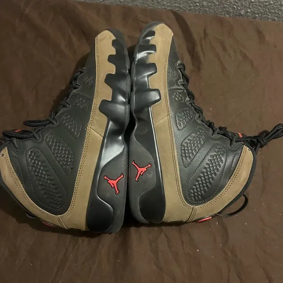 Jordan Men's Black and Brown Sneakers Retro 9 olive