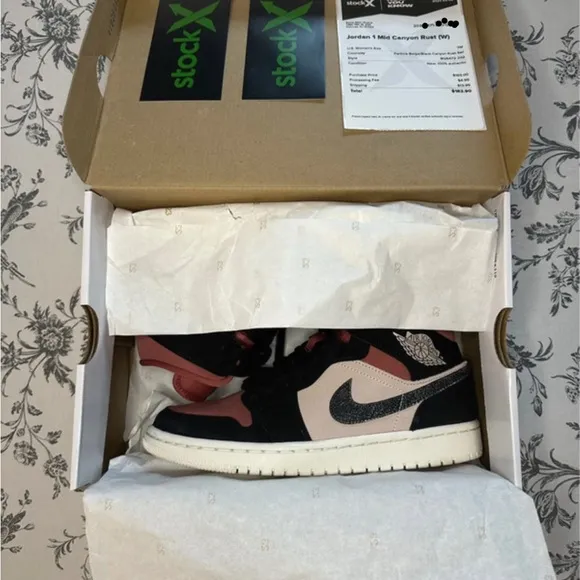 Jordan Women's Black and Pink Sneakers