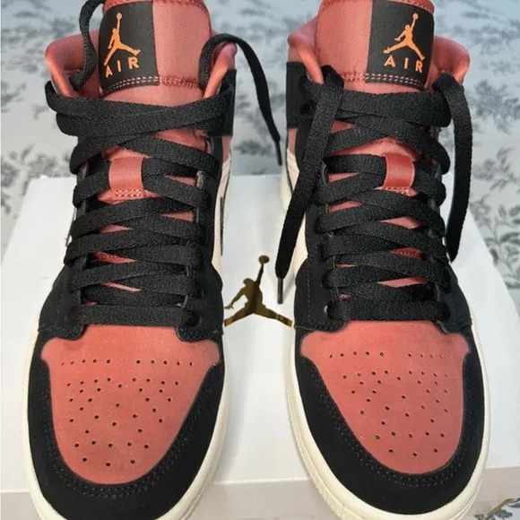 Jordan Women's Black and Pink Sneakers