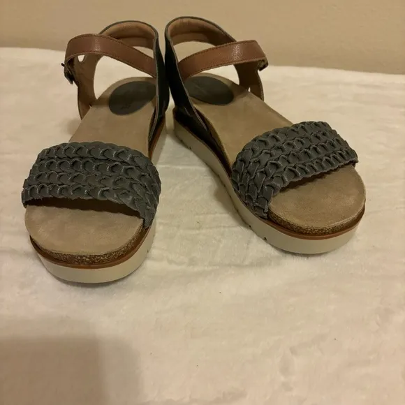 Josef Seibel CLEA 16 Woven Leather Platform Sandals Size 40 (9-9.5 US)