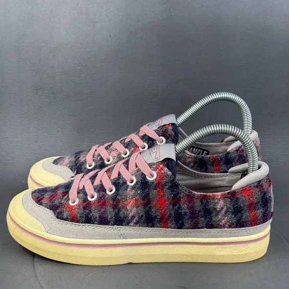Keen Womens Elsa IV Athletic Fashion Sneaker shoes size 7 New