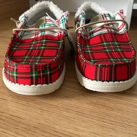 Kids Wally Tri Y Tartan Plaid Shoes Size J5