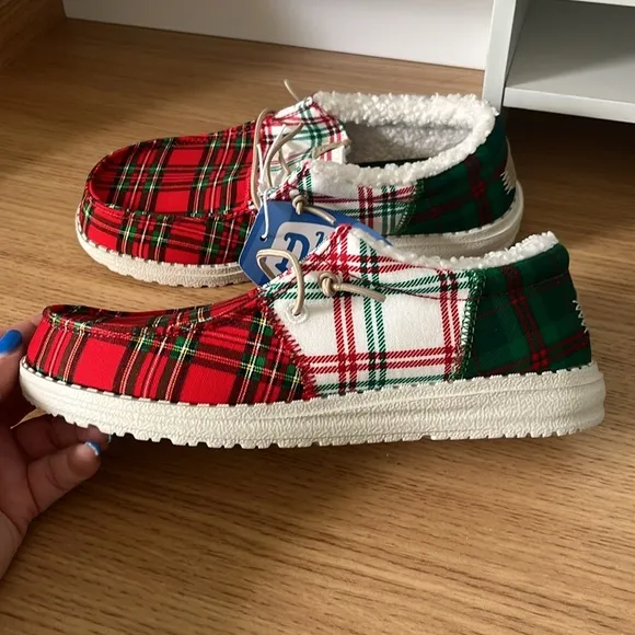 Kids Wally Tri Y Tartan Plaid Shoes Size J5