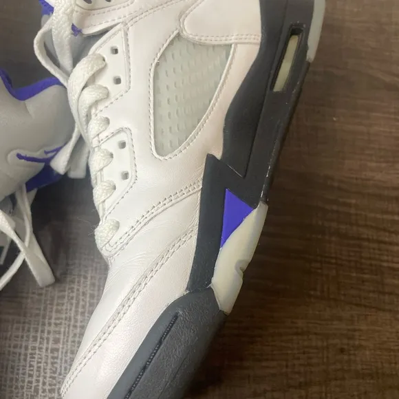 Kids White and Purple Jordan Shoes