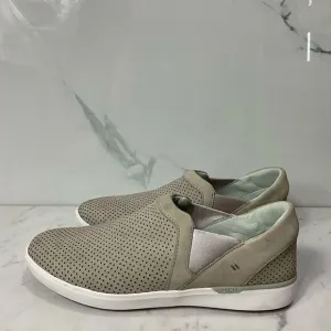 KIZIK Tan Leather Slip On Sneakers