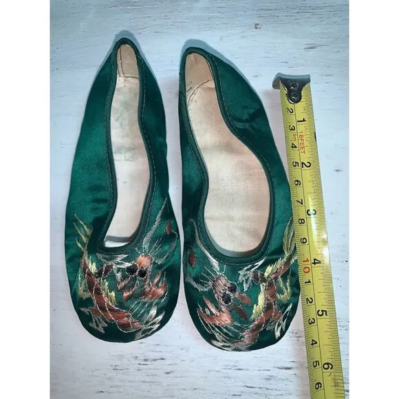 Korea‎ War Souvenir Little Girls Handmade Silk Embroidered Slip On Shoes 6&quot;