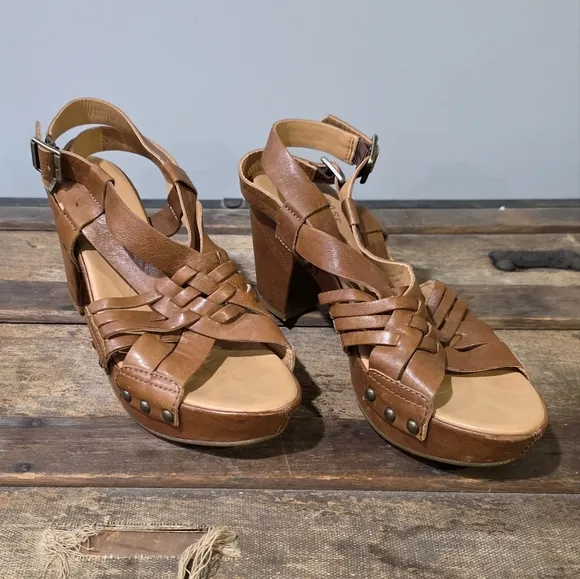 Kork-Ease Dawn Brown Leather Strappy Platform Sandals w/Woven Retro Design