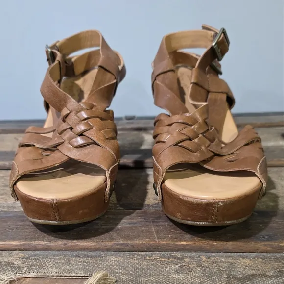 Kork-Ease Dawn Brown Leather Strappy Platform Sandals w/Woven Retro Design