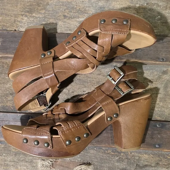 Kork-Ease Dawn Brown Leather Strappy Platform Sandals w/Woven Retro Design