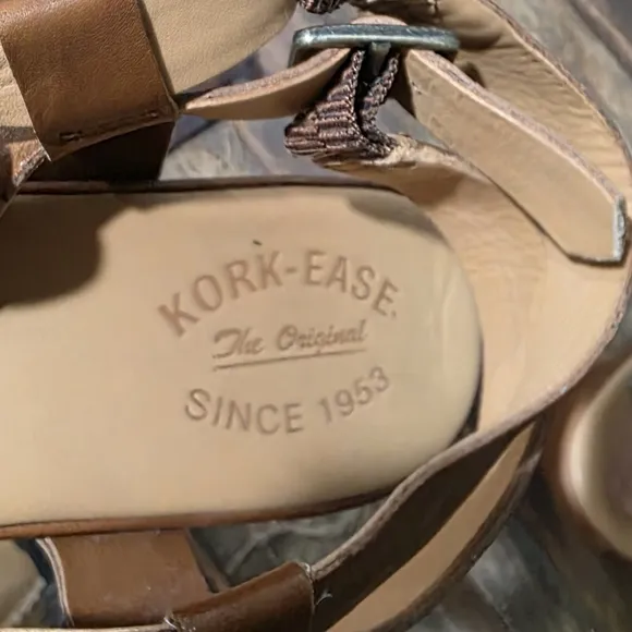 Kork-Ease Dawn Brown Leather Strappy Platform Sandals w/Woven Retro Design