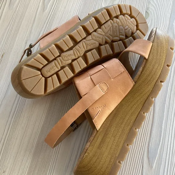 Korks Fraya Platform Wedge Sandals size 8M