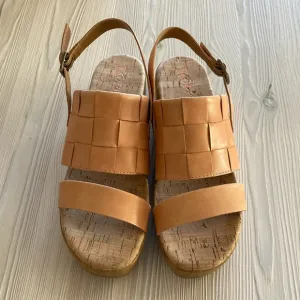 Korks Fraya Platform Wedge Sandals size 8M