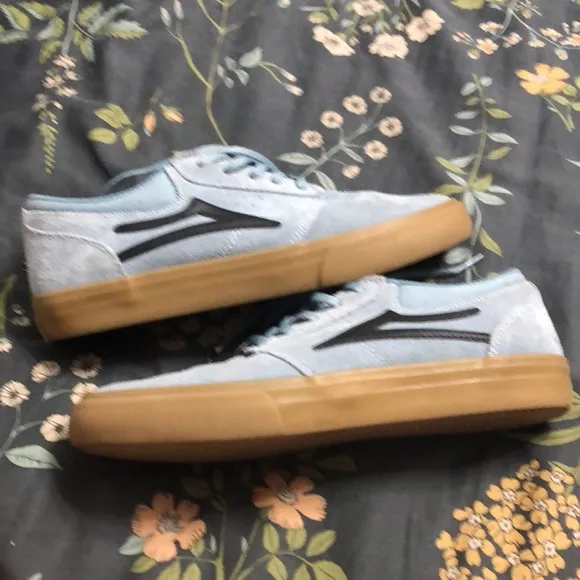 Lakai Limited Griffin Skate Shoes/Sneakers in Light Blue Suede and Brown