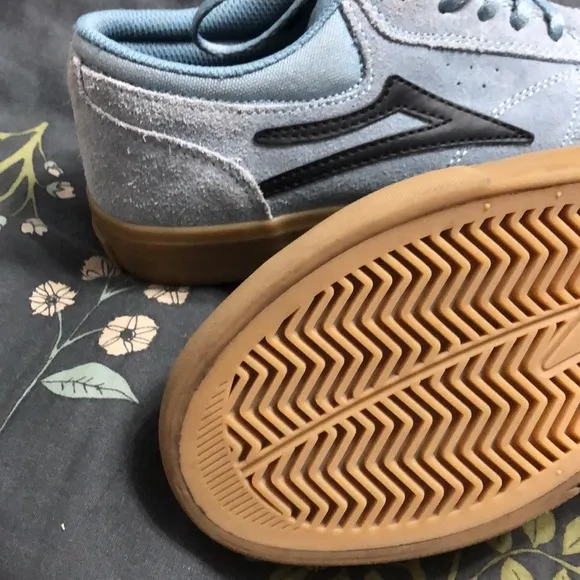 Lakai Limited Griffin Skate Shoes/Sneakers in Light Blue Suede and Brown