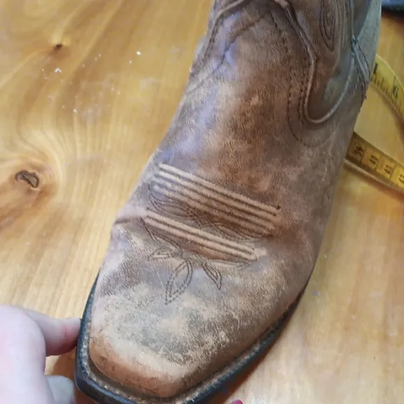 Laredo women's cowboy boots size 8.5