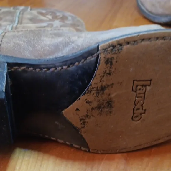 Laredo women's cowboy boots size 8.5