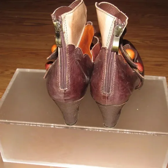 L’ARTISTE by Spring Step Leather Autumn Brown Shoes Size 40 (US Size 9)