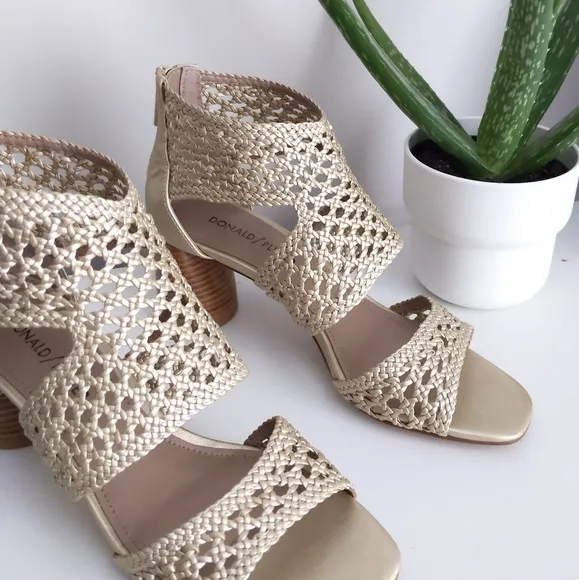 🆕LAST FEW!!🌿DONALD J. PLINER SHOES🌿