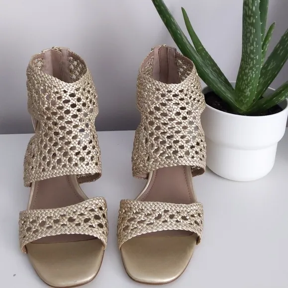 🆕LAST FEW!!🌿DONALD J. PLINER SHOES🌿