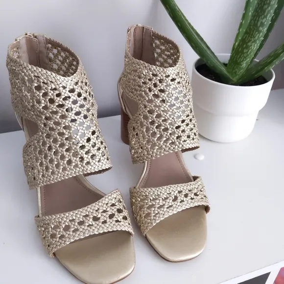 🆕LAST FEW!!🌿DONALD J. PLINER SHOES🌿