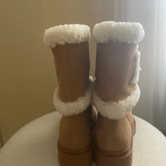 Lauren by Ralph Lauren Carter boots. New in box. Beautiful! 😍