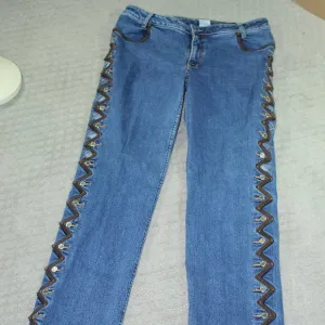 Lawman World-class Denim Jeans 15/16 100% Cotton Leather Zig Zag Trim Blue Jeans