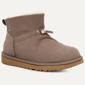 Like New UGG Classic Mini Toggler Boots