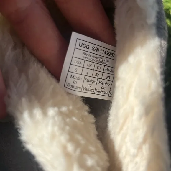 Like New UGG Classic Mini Toggler Boots