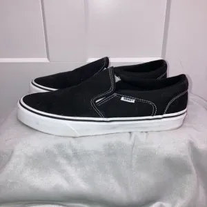 Like new Vans Classic Black Slip On Shoes 8