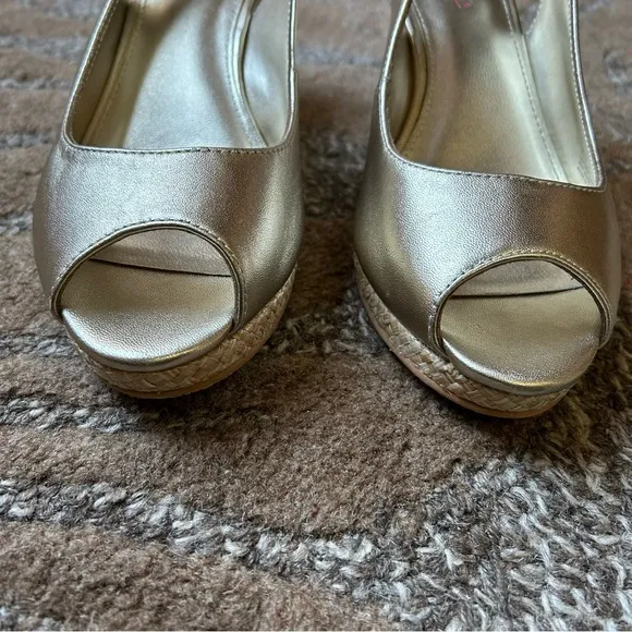 Lilly Pulitzer Gigi Gold Metallic Woven Slingback Wedge, Size 9.5 Women.