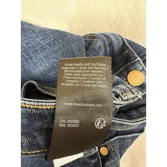 Liverpool Los Angeles denim Hi-Rise Raw Hem jeans, sz 10 Cropped EUC