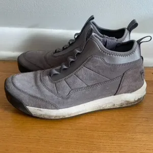 L.L. Bean Gray Vista Mid Pull On Athletic Shoes
