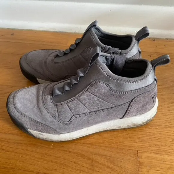 L.L. Bean Gray Vista Mid Pull On Athletic Shoes