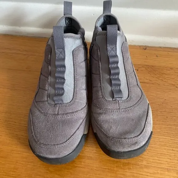 L.L. Bean Gray Vista Mid Pull On Athletic Shoes