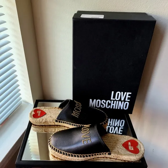 LOVE MOSCHINO women's shoes