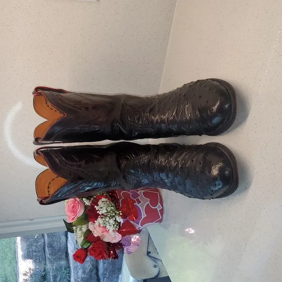 LUCCHESE 2000 Ostrich leather cowboy boots (sz 11.5D)