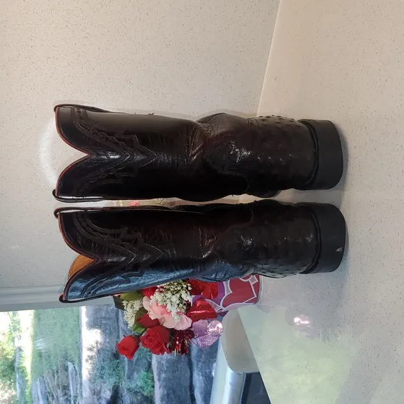 LUCCHESE 2000 Ostrich leather cowboy boots (sz 11.5D)