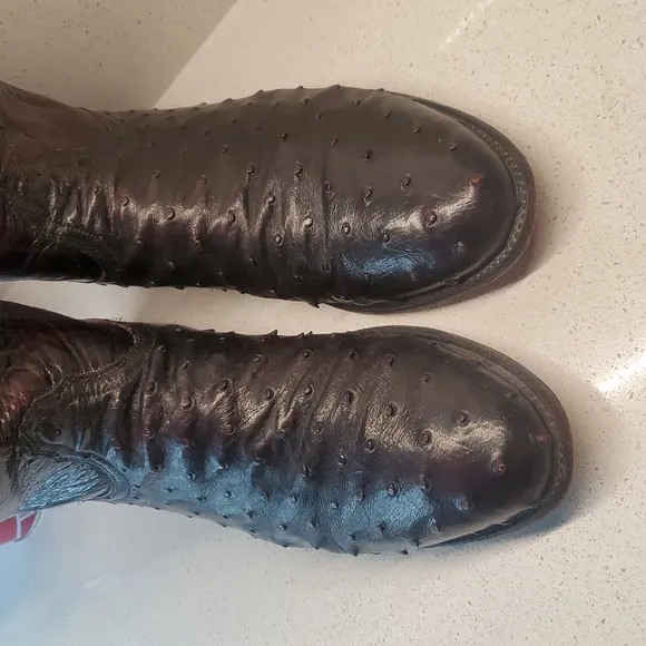 LUCCHESE 2000 Ostrich leather cowboy boots (sz 11.5D)