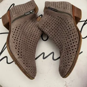 Lucky Brand Suede Ankle Boots size 8
