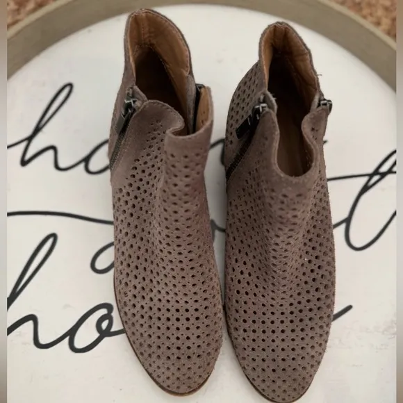 Lucky Brand Suede Ankle Boots size 8