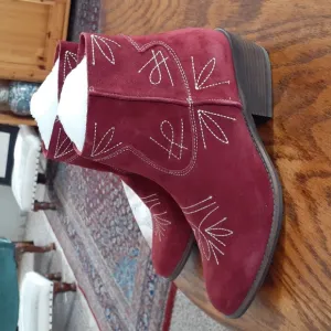 Lucky Suede Leather Western Embroidered Coastal Cowgirl Floriniah Ankle Boots