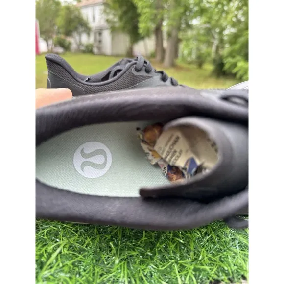 Lululemon Blissfeel Run2 Size 8.5