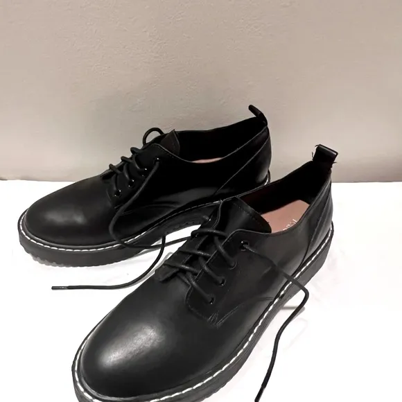 Madden Girl Black Dr. Marten Style Platform Ankle Oxford Shoes