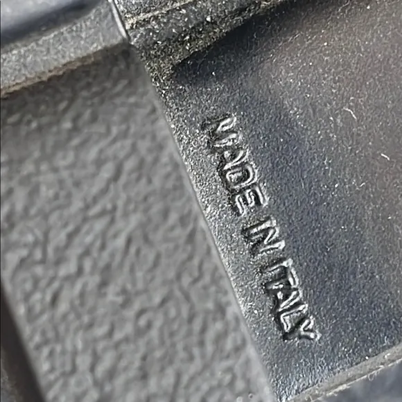 Made in Italy Gray and Black Chukka Boots with Minimalist Design
