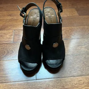 Marc By Marc Jacobs Black Leather Heels