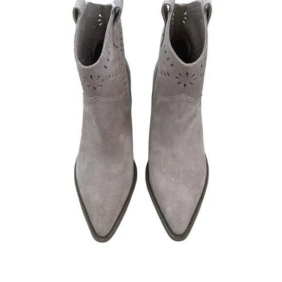 Marc Fisher Giddyup Cowboy Bootie Elyma light gray NWOT Pointy toe 7.5 MSRP 160