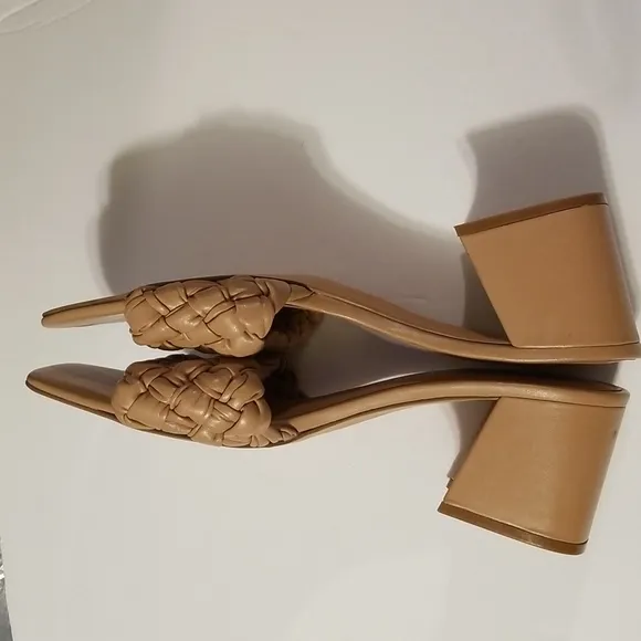Marc Fisher Nahea Woven Braided Puffy Quilted Leather Sandals Slides Nude lk New