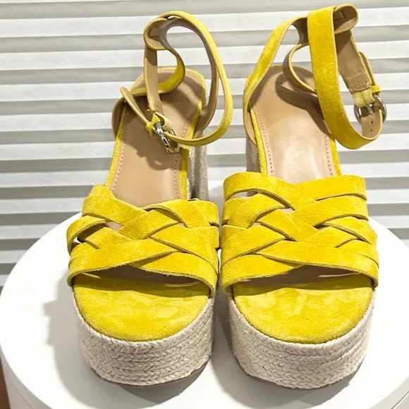 🌸MARC FISHER🌸 Oaten Suede Ankle Strap Block Heel Size: 8.5