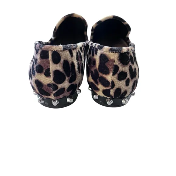 Marc Fisher Velvet Leopard Print Loarer Slip On Shoes Size 7.5M Studded Brown