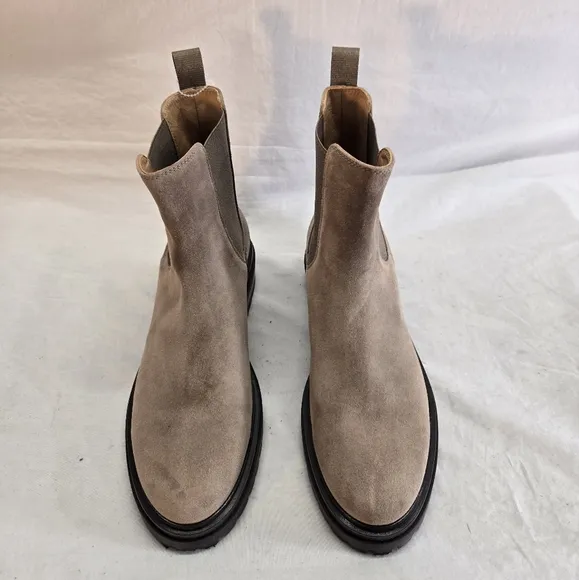 Margaux Women's Size 39 Tan Chelsea Suede Leather Pull On Boots